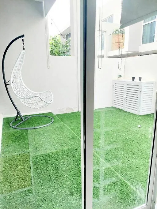 Lavish Villa In Dubai With Smart Office
